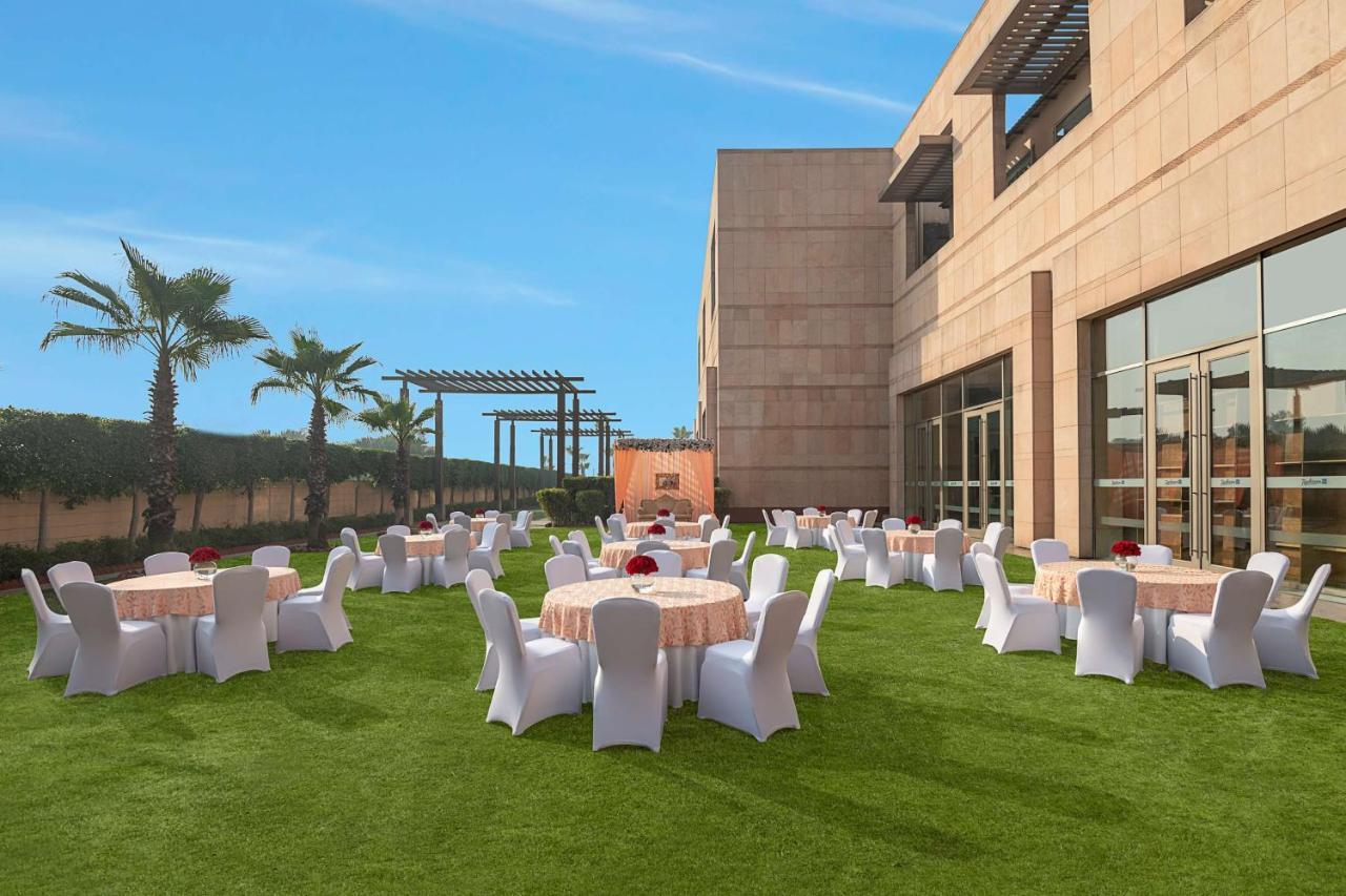 Radisson Blu Hotel Amritsar Bagian luar foto The Westin, Gurgaon