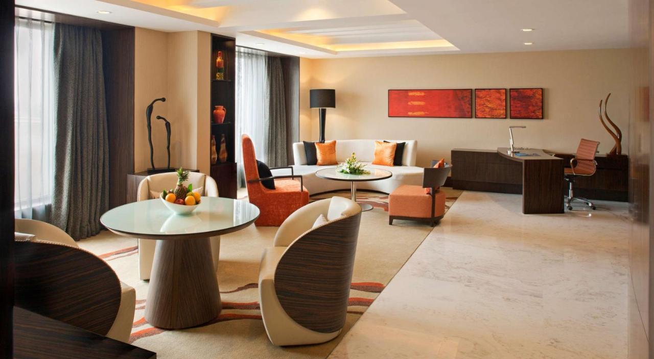 Radisson Blu Hotel Amritsar Bagian luar foto