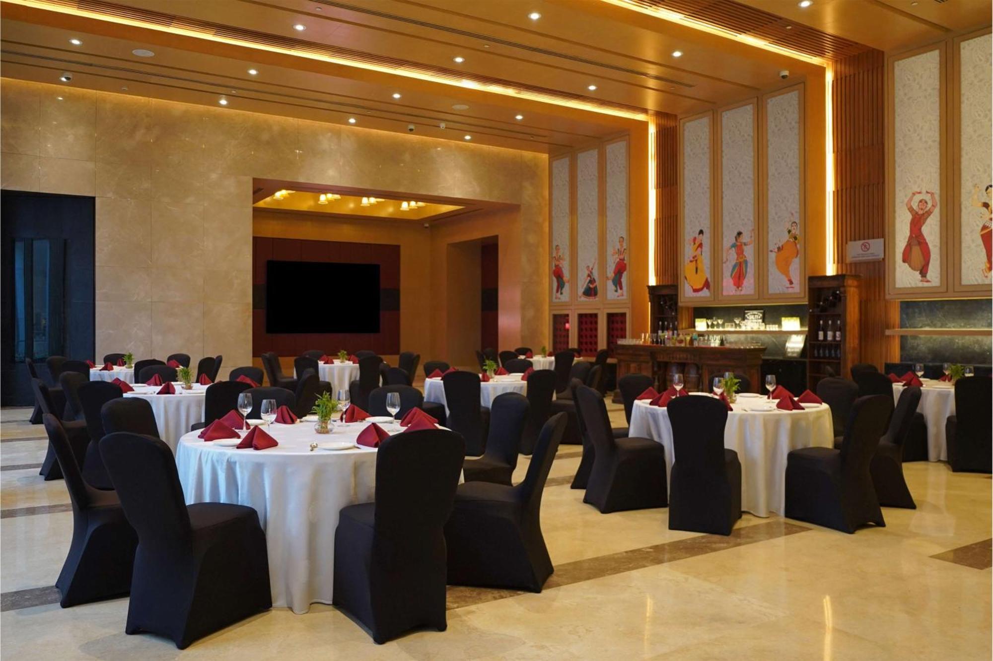 Radisson Blu Hotel Amritsar Bagian luar foto