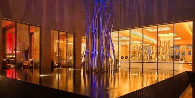 Radisson Blu Hotel Amritsar Bagian luar foto The interior of the hotel